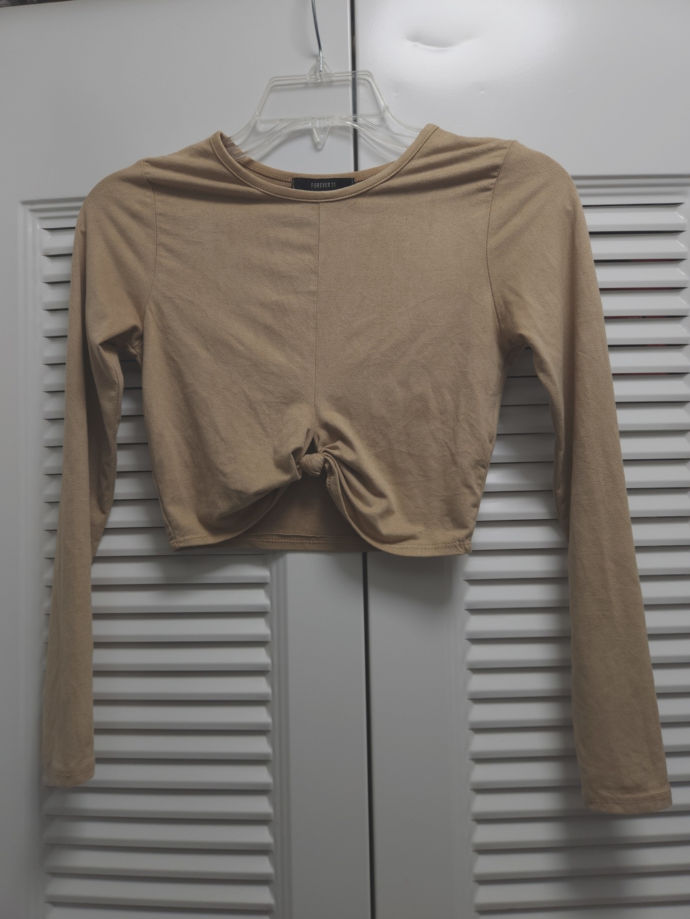 Forever 21 Beige Long Sleeve Twist-Front Crop Top